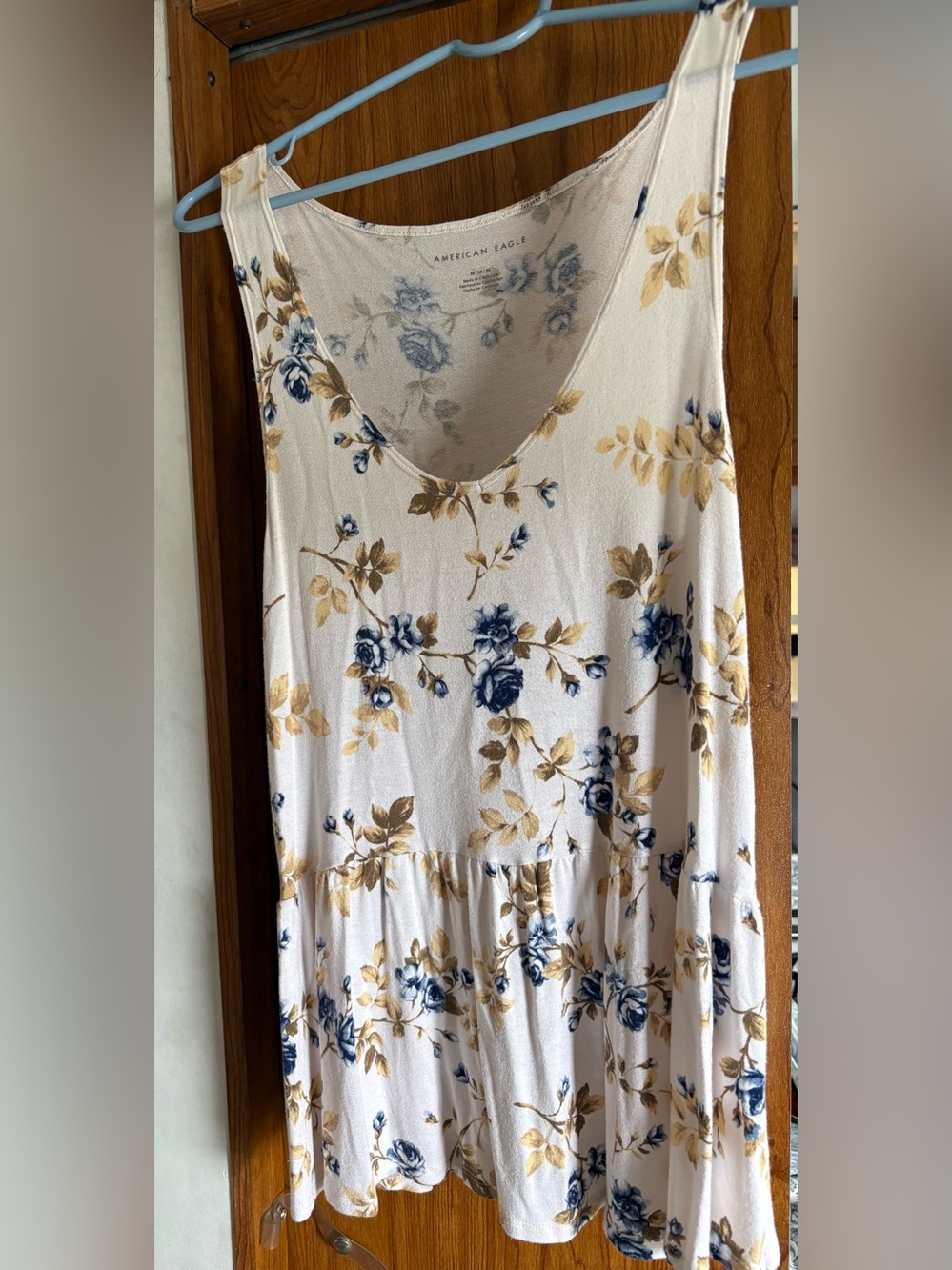 American Eagle Outfitters Cream And Blue Floral Peplum Tank Size Medium